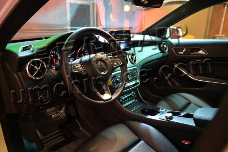 used-2018-mercedes-benz-gla-250-4matic-amg-pkg-pano-roof-navigation!!-1635205928 (6).jpg