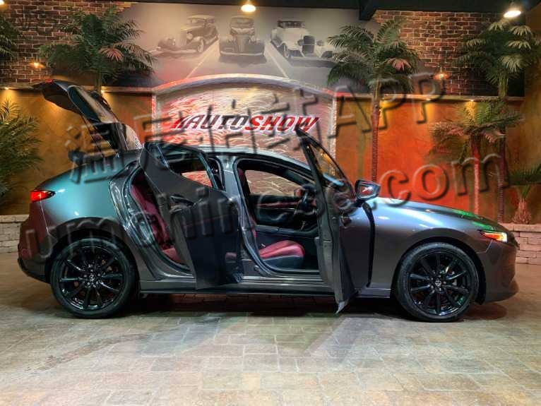 used-2020-mazda-mazda3-__-rare-stealth-gray-__-premium-pkg-sport-gt-awd-!!-1640389975 (2).jpg