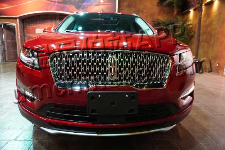 used-2019-lincoln-mkc-reserve-awd-23l-turbo-pano-roof-ac-seats-navigation-1658789209 (2).jpg